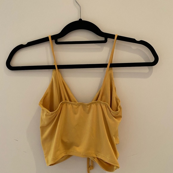 Forever 21 gold crop top - Picture 2 of 2